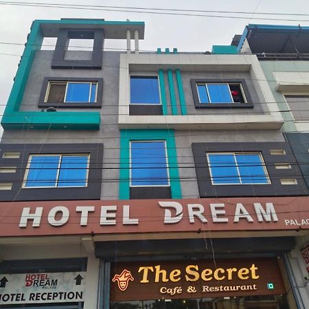 Hotel O Dream Palace Indore Eksteriør billede