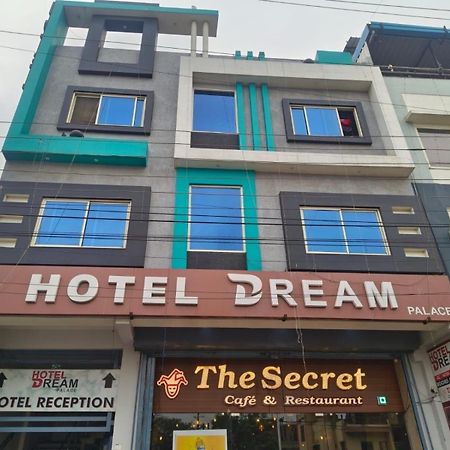 Hotel O Dream Palace Indore Eksteriør billede