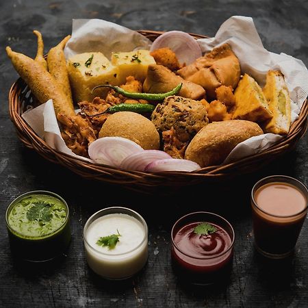 Hotel O Dream Palace Indore Eksteriør billede