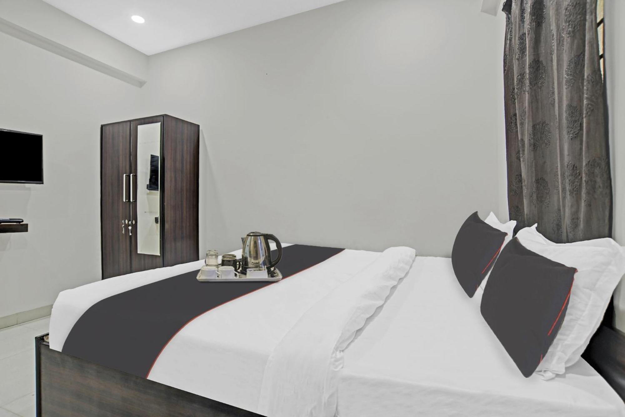 Hotel O Dream Palace Indore Eksteriør billede