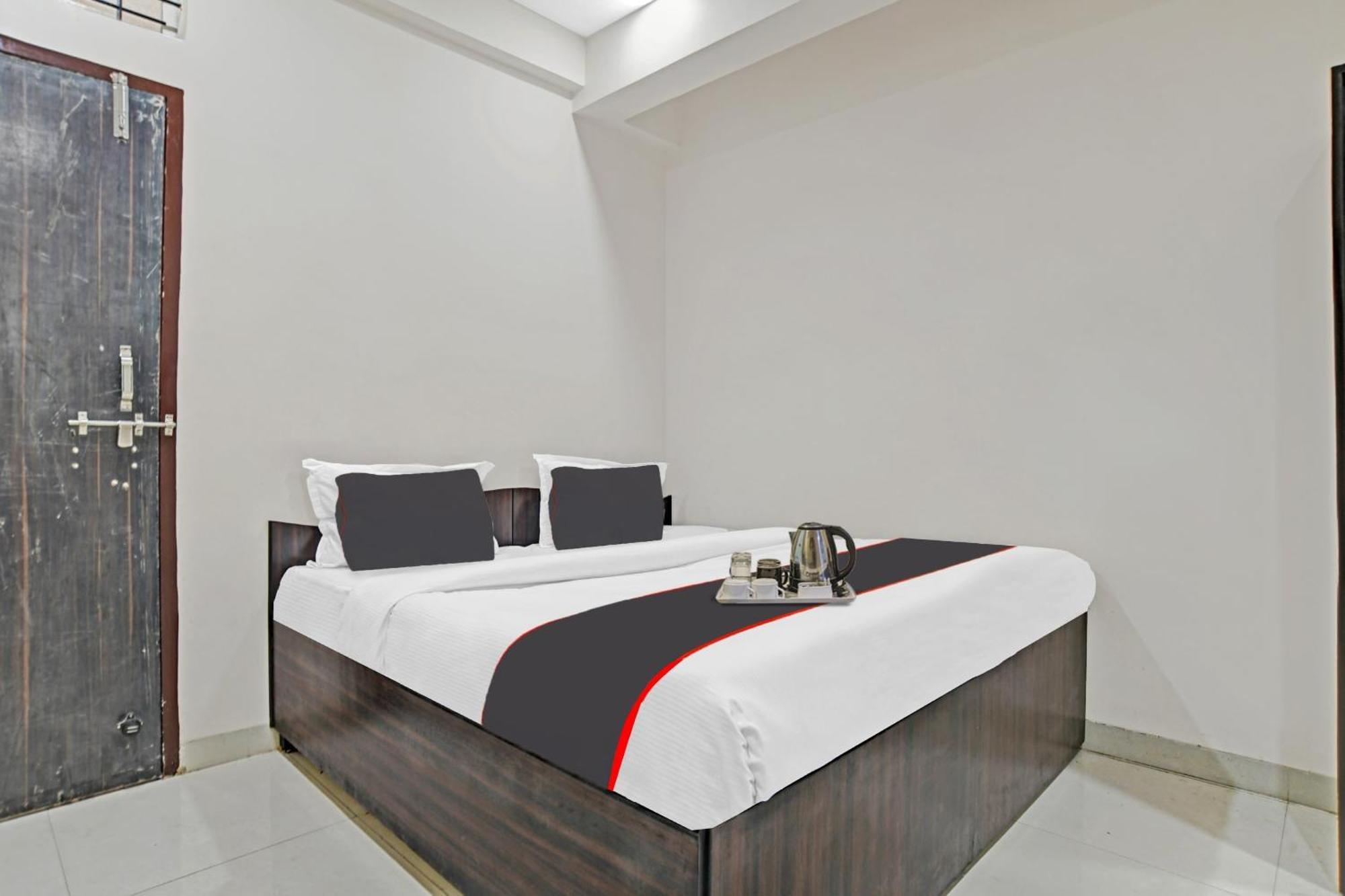 Hotel O Dream Palace Indore Eksteriør billede