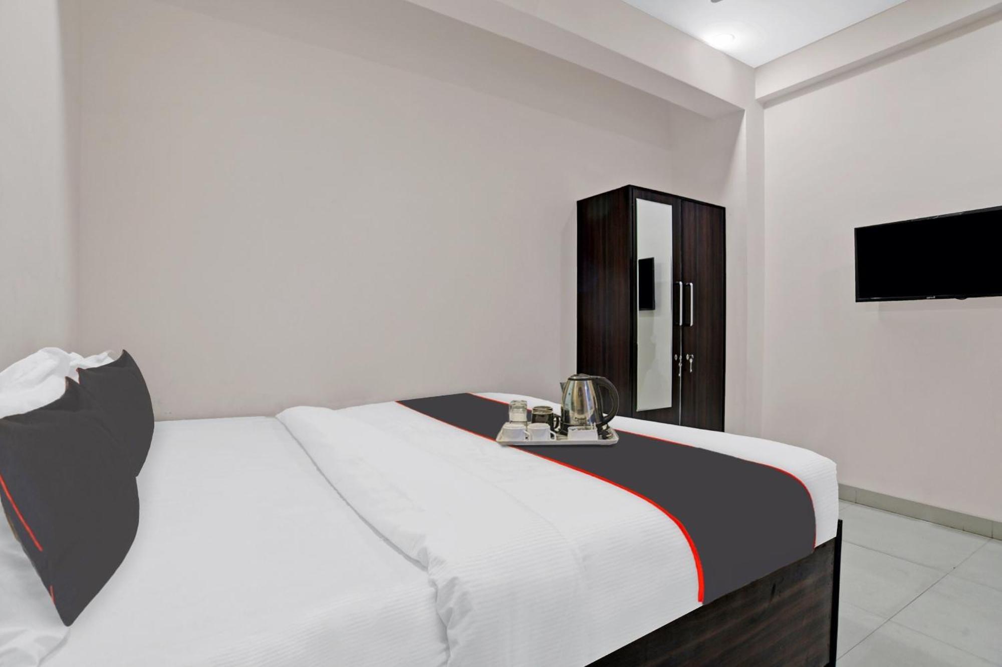Hotel O Dream Palace Indore Eksteriør billede